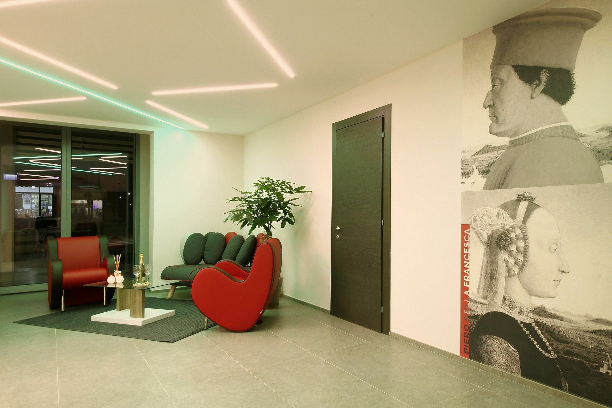 Boutique Bramante & 4* Urbania
